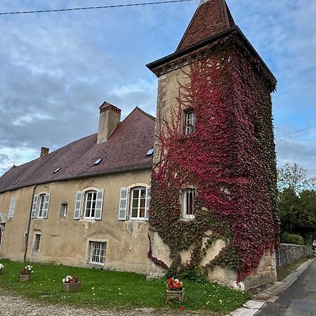Ferienwohnung La Tourelle D'Aiglepierre Exterior foto